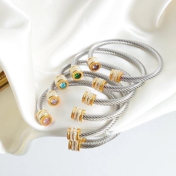 Minimalist Shiny Round Titanium Steel 18K Gold Plated Zircon Bangle In Bulk