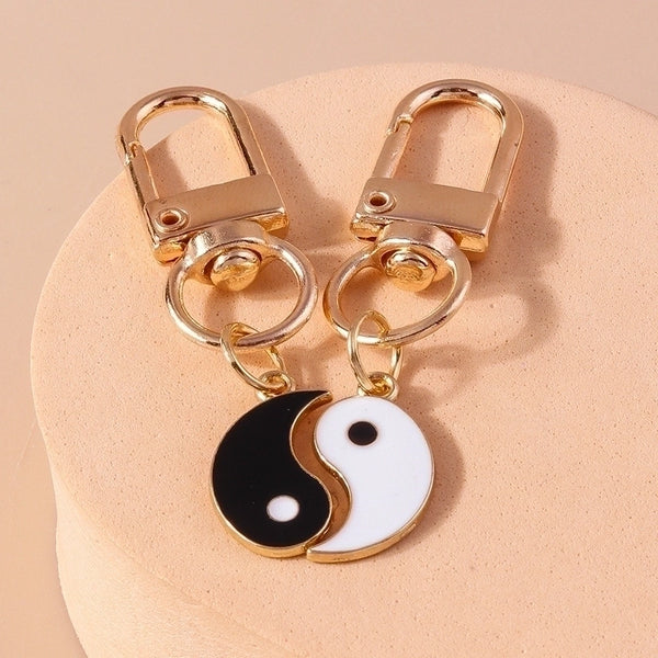 Chinoiserie Tai Chi Alloy Keychain