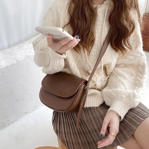 Korean-Style Semi-Round Saddle Bag Women'S Autumn And Winter New Simple Retro Elegant Shoulder Crossbody Bag