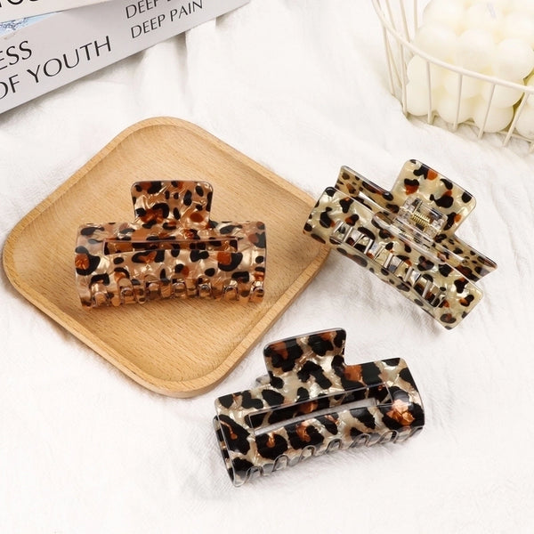 Mao Chen Ornament Barrettes Shark Clip Temperament Leopard Print Grip Autumn And Winter Hot Sale High Sense Clip Hair Accessories Barrettes
